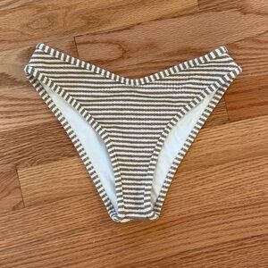 MONTCE neutral stripe Lulu bottom size small